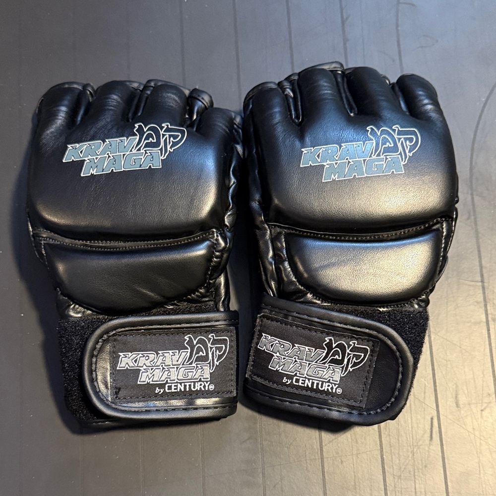 Krav Maga Black strike Gloves
